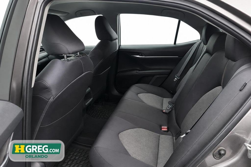 Used 2018 Toyota Camry LE FWD image 14