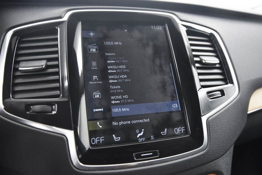 Used 2022 Volvo XC90 T6 Momentum w/ Advanced Package image 18