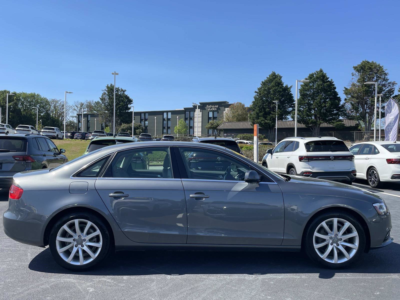 Used 2013 Audi A4 2.0T Premium Plus image 8