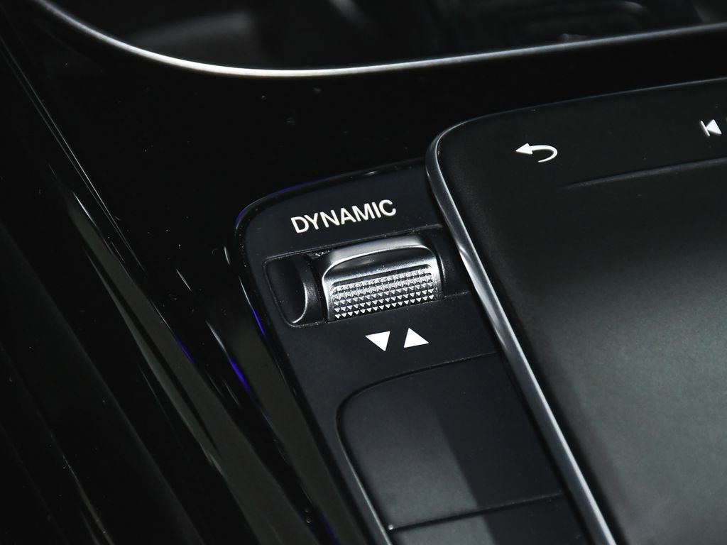 Used 2023 Mercedes-Benz CLA 35 AMG 4MATIC w/ AMG Aerodynamic Package image 39