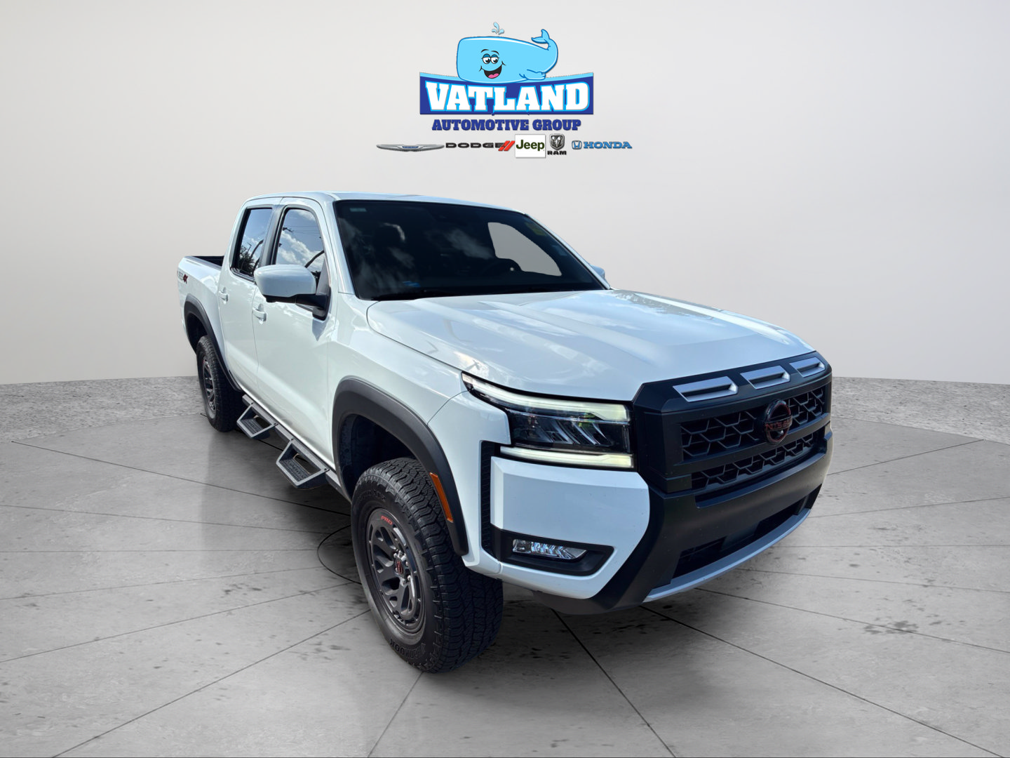 Used 2025 Nissan Frontier PRO-4X w/ Pro Convenience Package AWD/4WD image 20