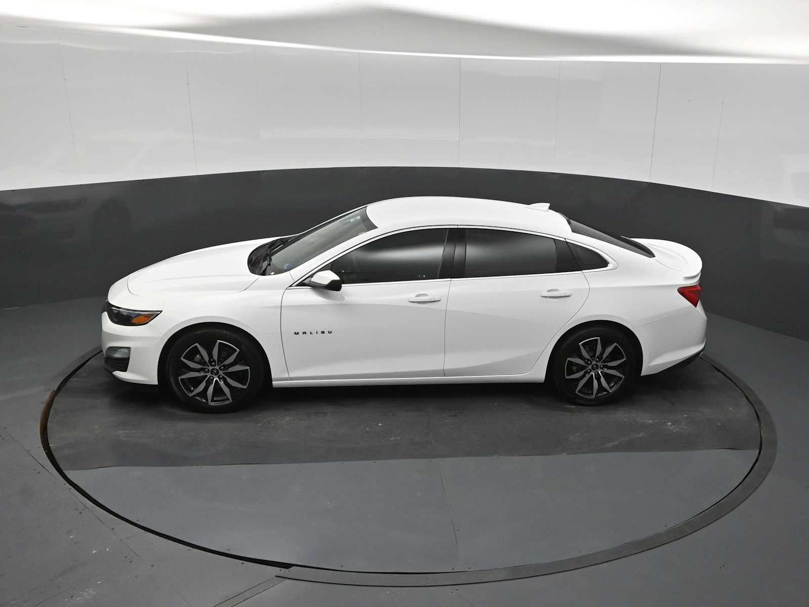 Used 2021 Chevrolet Malibu RS FWD image 13