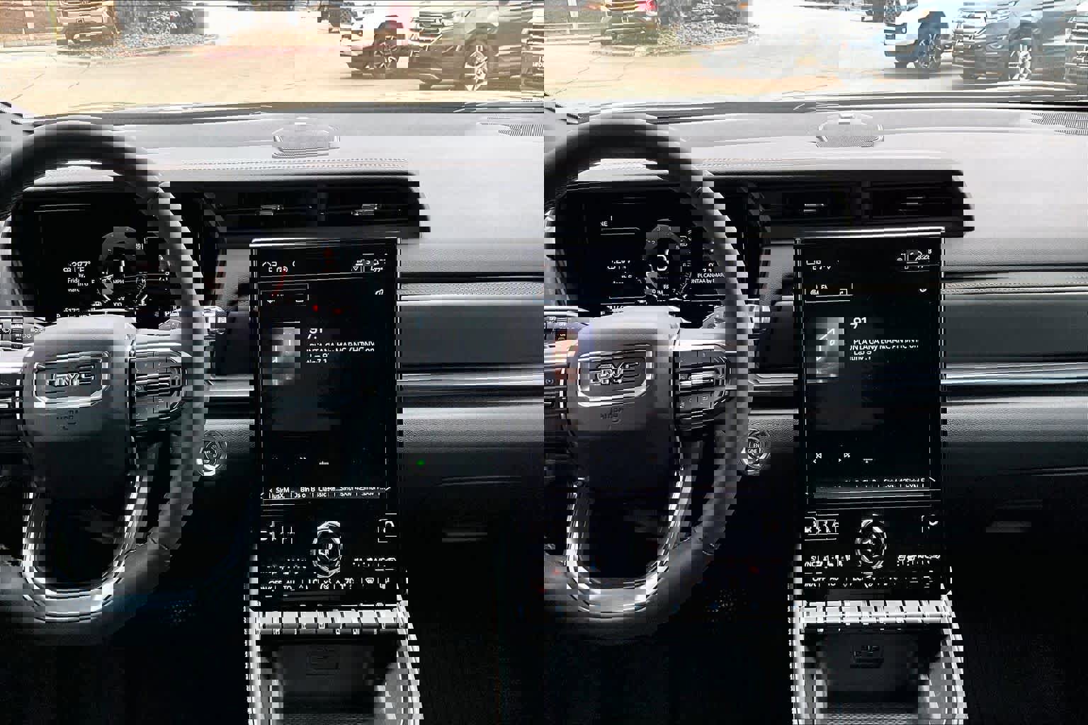 Used 2026 GMC Terrain AT4 w/ Convenience Package III image 7