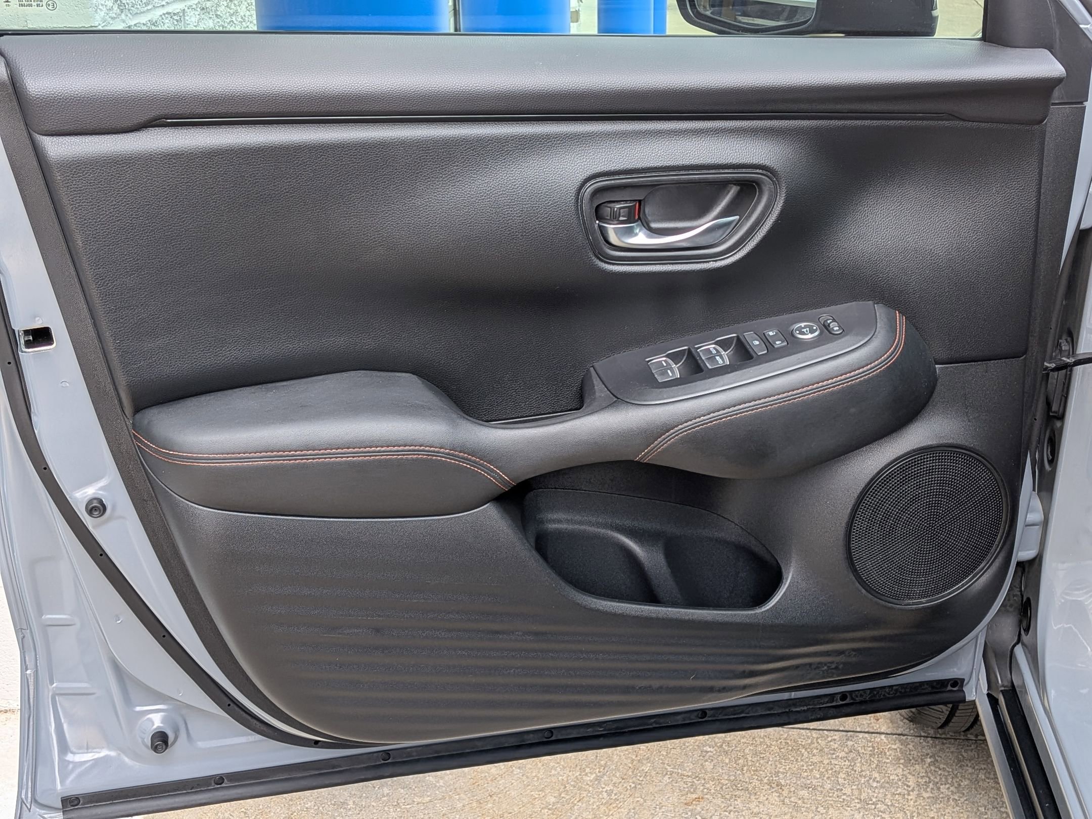 Used 2024 Honda HR-V Sport image 12