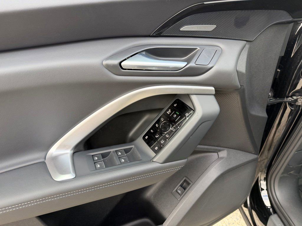 New 2025 Audi Q5 2.0T Premium Plus image 17