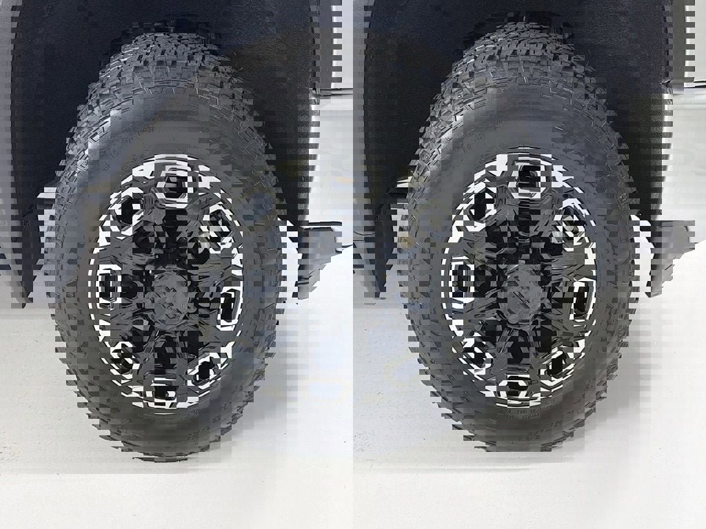 Used 2022 Chevrolet Silverado 3500 High Country image 37