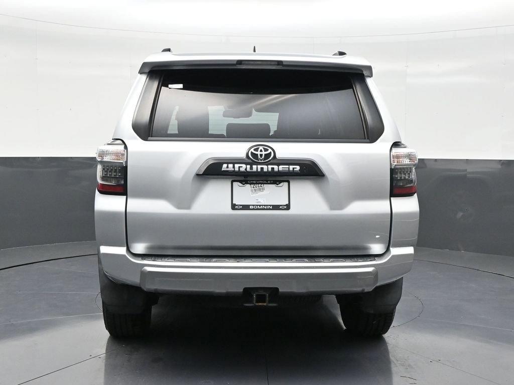 Used 2020 Toyota 4Runner TRD Off-Road Premium w/ Moonroof Package AWD/4WD image 4