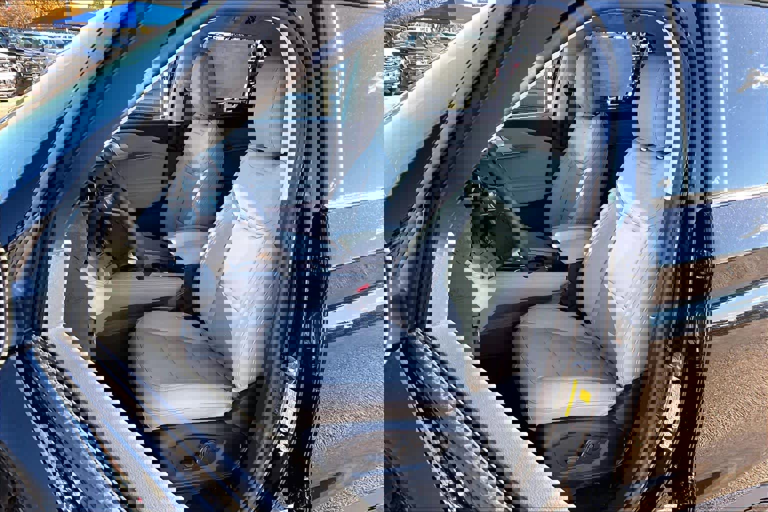 New 2026 Ford Explorer Active w/ Active Comfort Package image 9