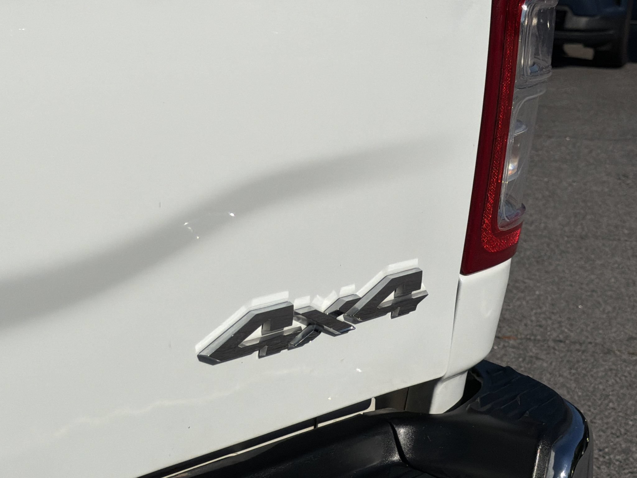 Used 2024 RAM 2500 Tradesman w/ Chrome Appearance Group AWD/4WD image 23