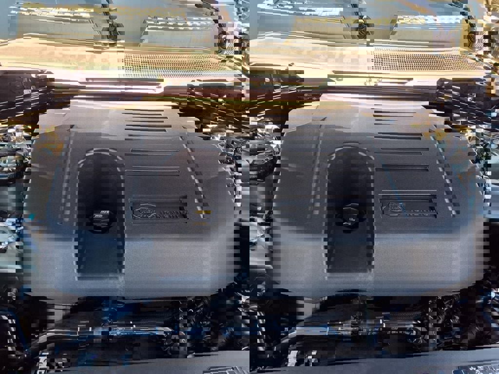 Used 2021 Land Rover Defender 90 First Edition image 18