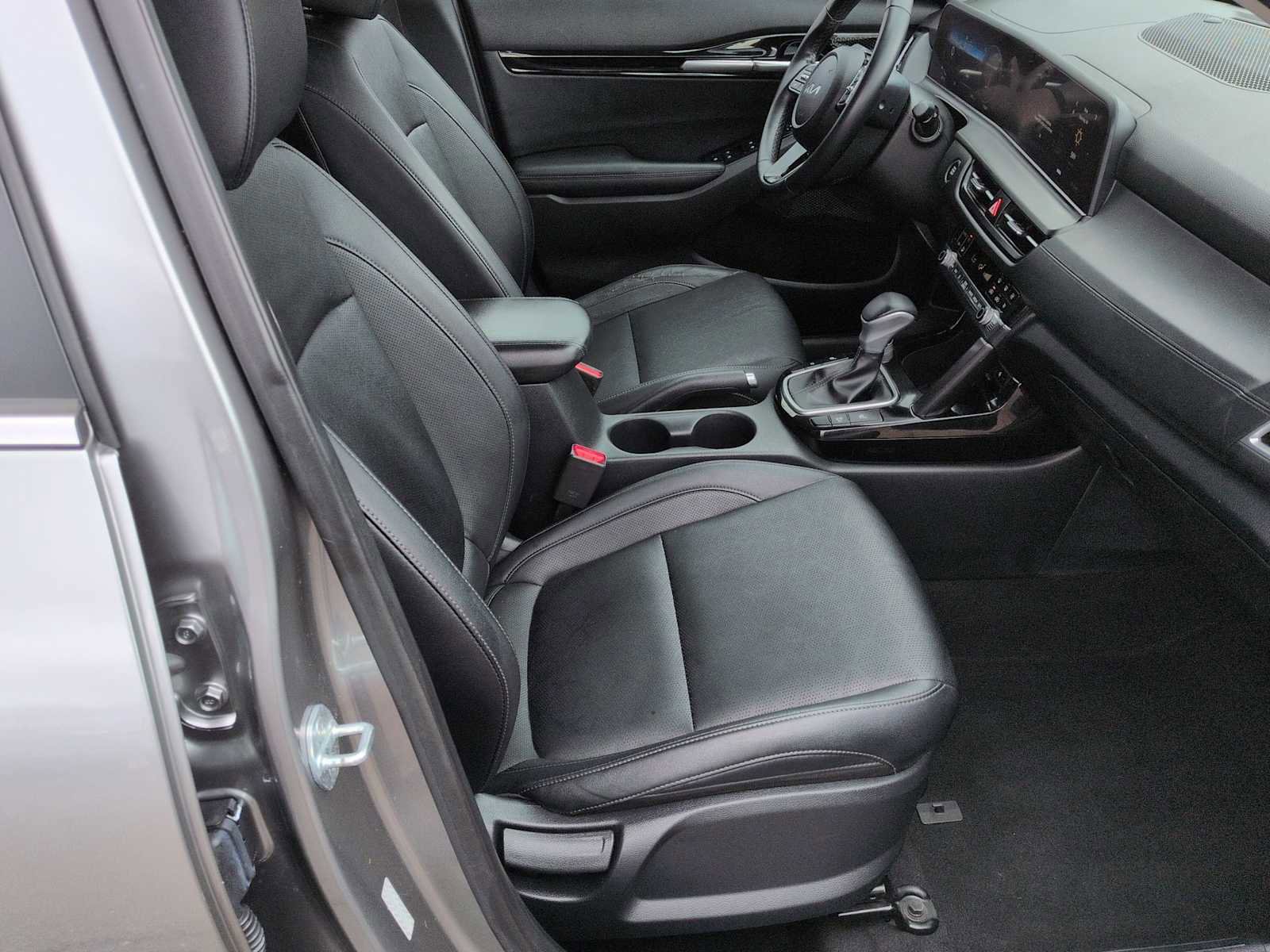 Used 2024 Kia Seltos EX image 22