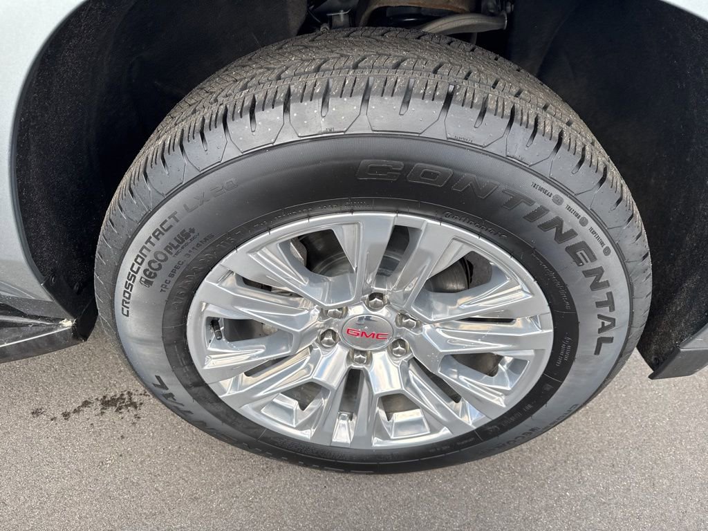 Used 2024 GMC Yukon XL Denali image 15