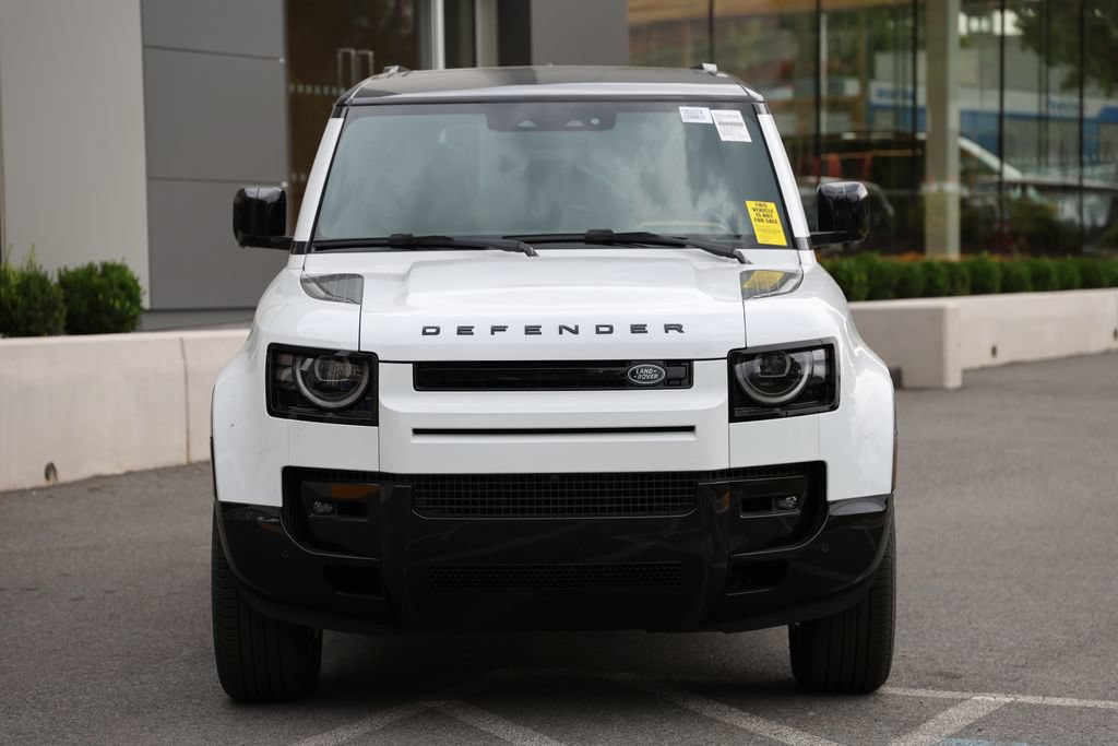 New 2026 Land Rover Defender 110 X-Dynamic SE AWD/4WD image 5