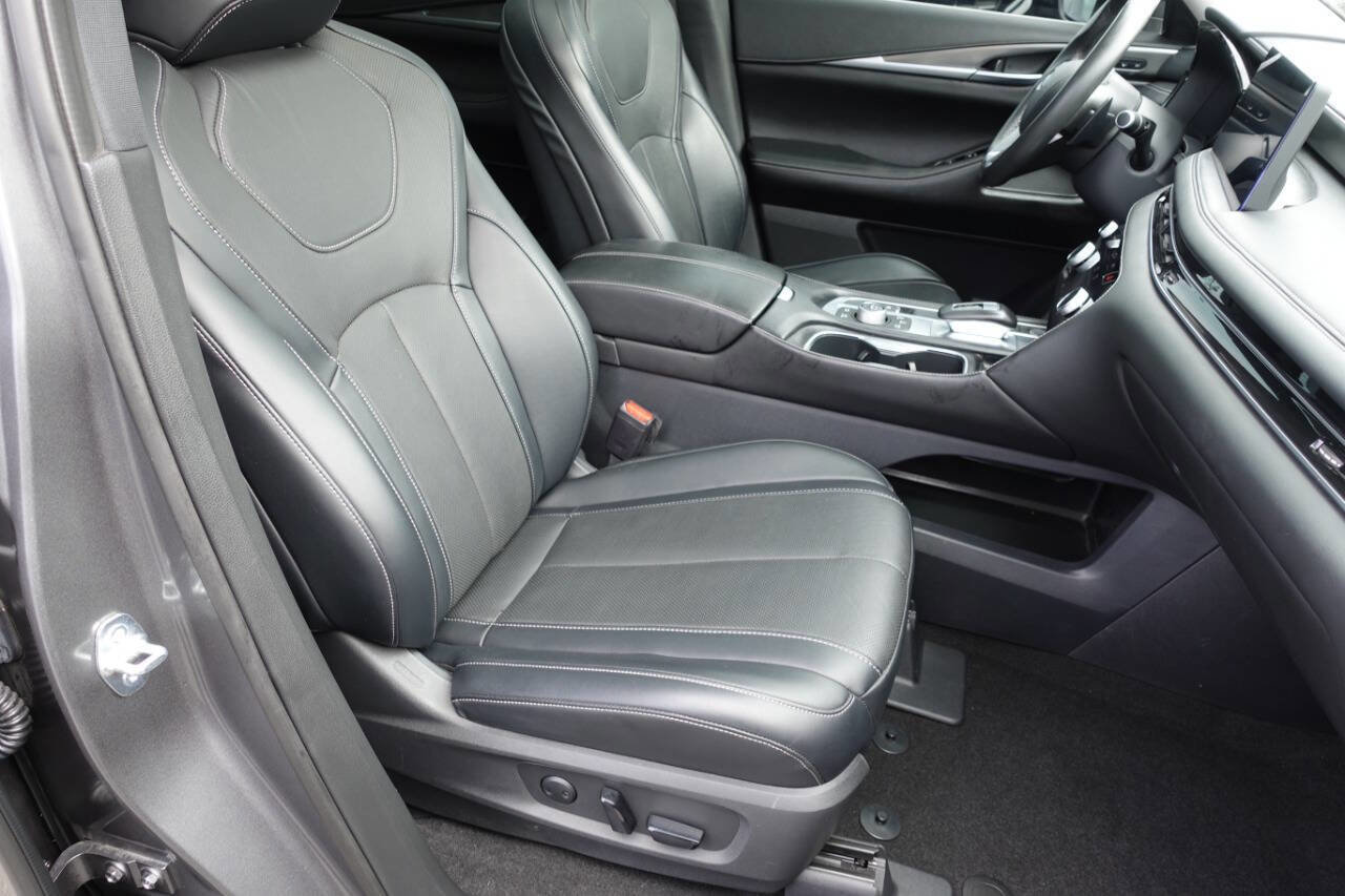 Used 2023 INFINITI QX60 Luxe image 40