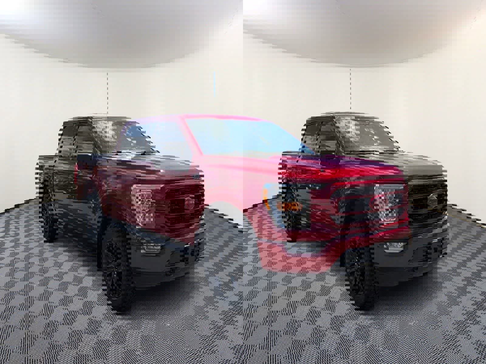 Used 2021 Ford F150 XLT w/ Equipment Group 302A High image 4