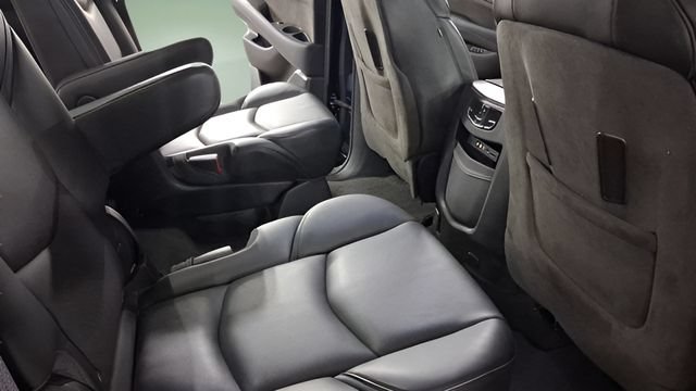 Used 2016 Cadillac Escalade Platinum AWD/4WD image 13
