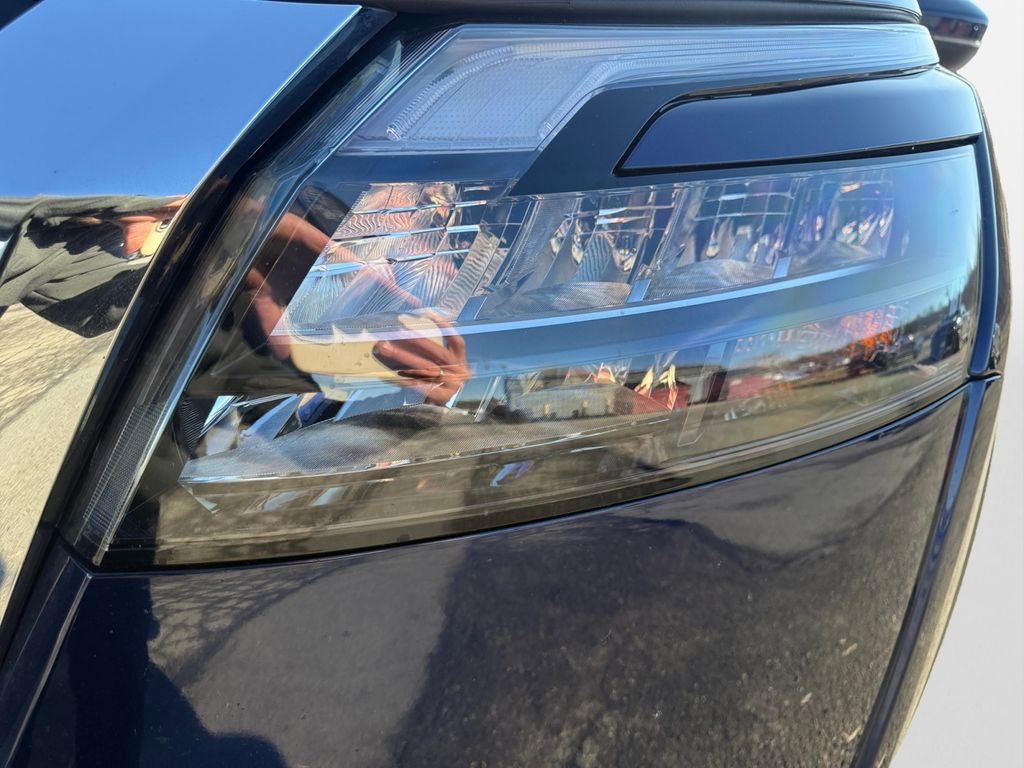 Certified 2024 Nissan Pathfinder SV image 22