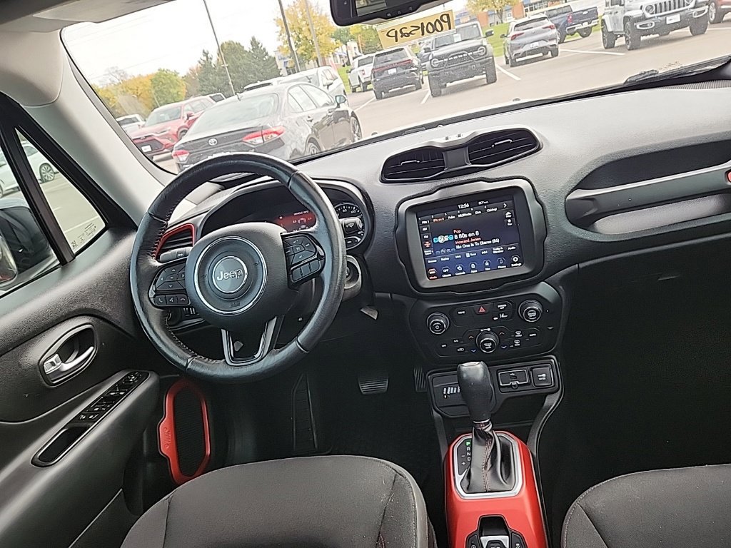 Used 2022 Jeep Renegade Trailhawk w/ Sun/Sound Group AWD/4WD image 19