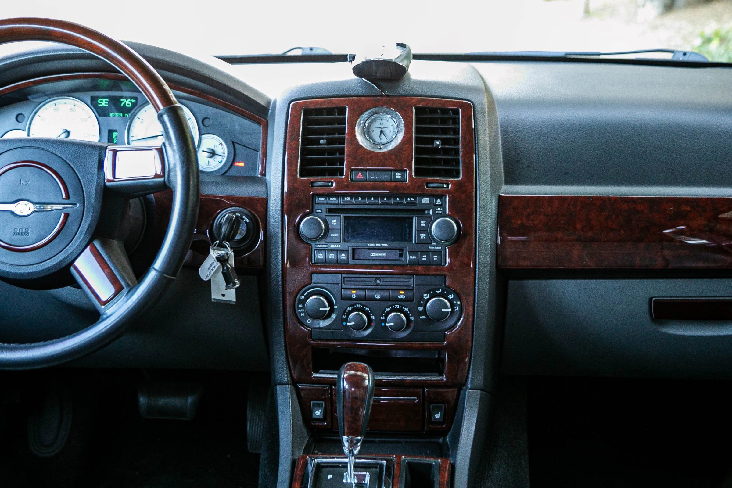 Used 2005 Chrysler 300 Touring RWD image 22