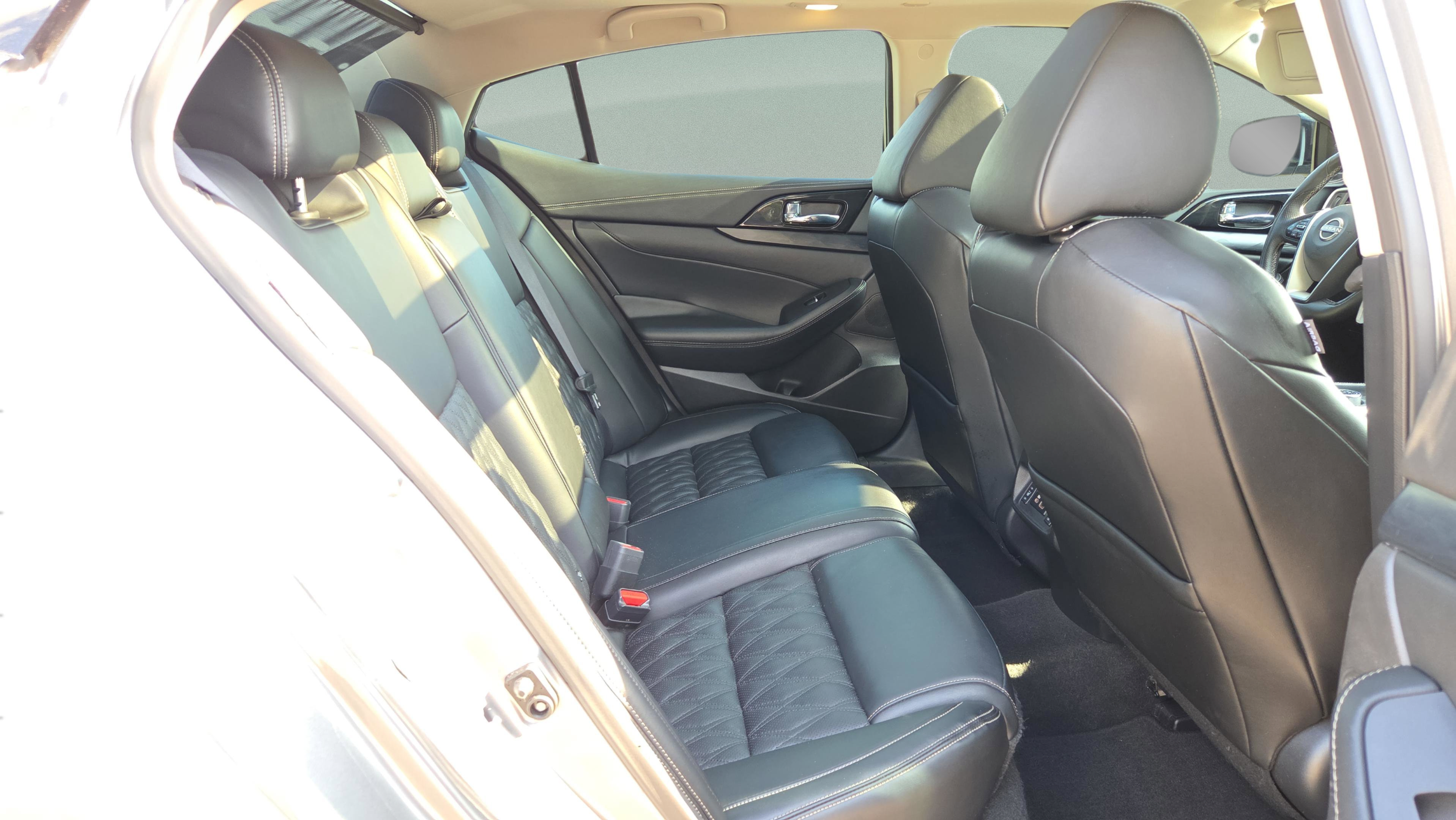Used 2023 Nissan Maxima Platinum w/ Sport Mat Group FWD image 16