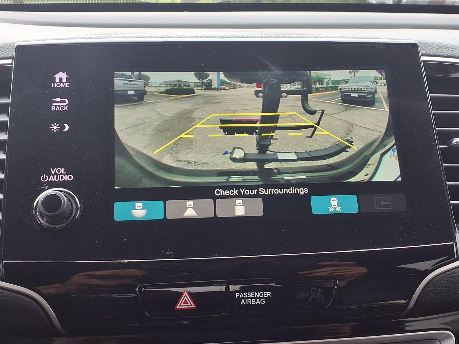 Used 2022 Honda Pilot Touring image 5