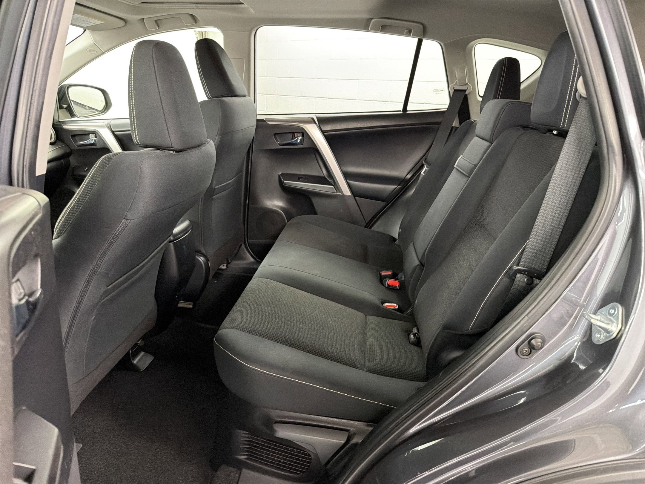 Used 2017 Toyota RAV4 XLE w/ Convenience Package AWD/4WD image 15
