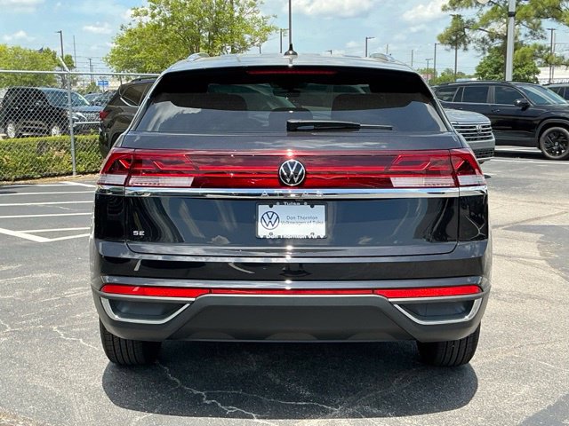 New 2026 Volkswagen Atlas Cross Sport SE FWD image 4