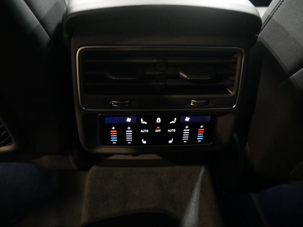 New 2026 Audi Q8 Premium Plus image 39
