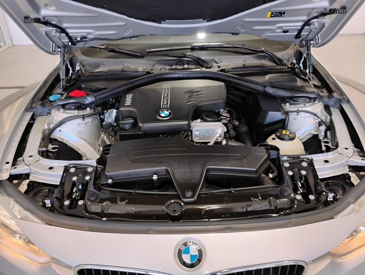 Used 2017 BMW 320i Sedan image 65