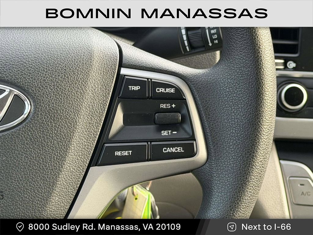 Used 2017 Hyundai Elantra SE image 20