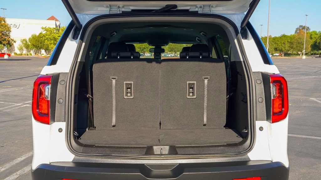 Used 2023 GMC Acadia SLT image 15