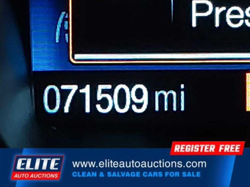 Used 2018 Ford Escape SE image 30