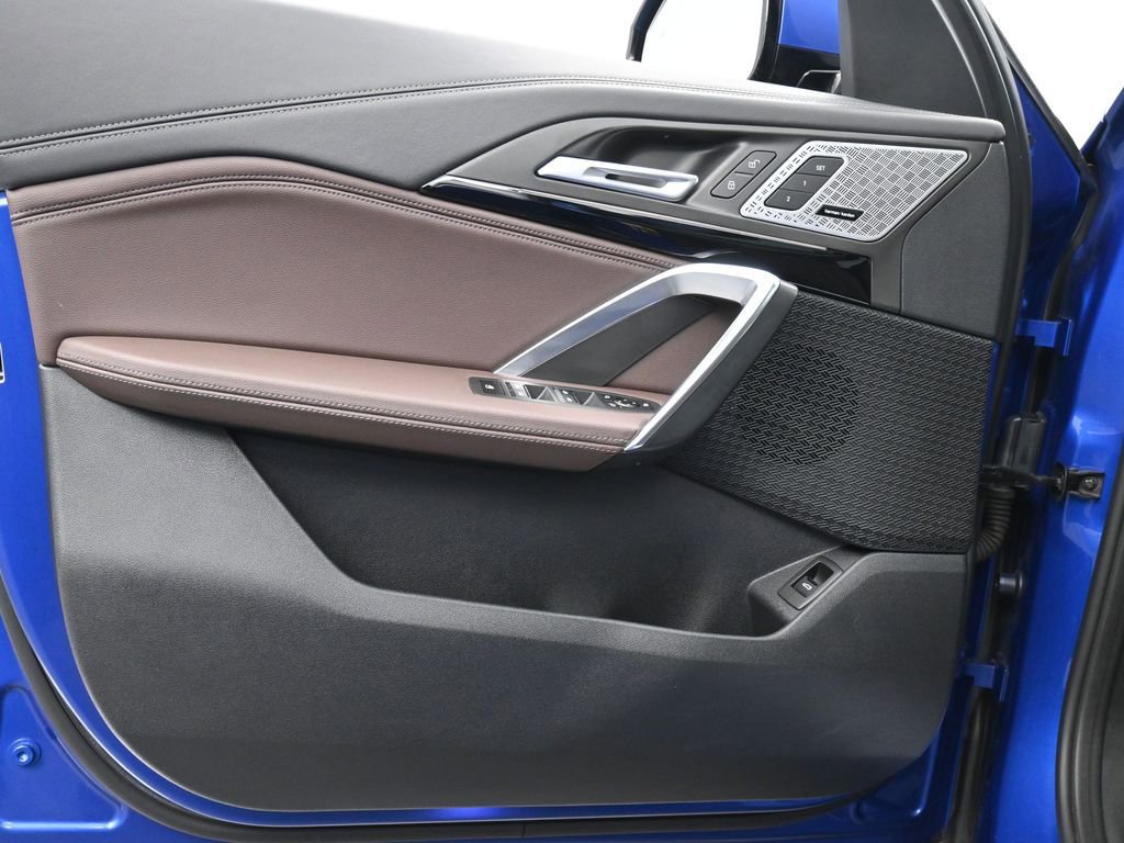 Used 2023 BMW X1 xDrive28i w/ Premium Package AWD/4WD image 9