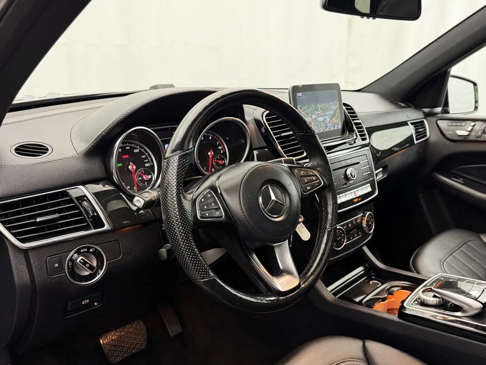 Used 2018 Mercedes-Benz GLS 450 4MATIC image 9
