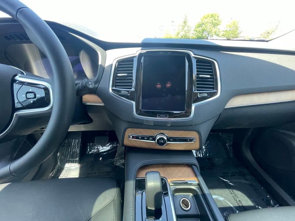 Used 2024 Volvo XC90 B6 Plus image 27