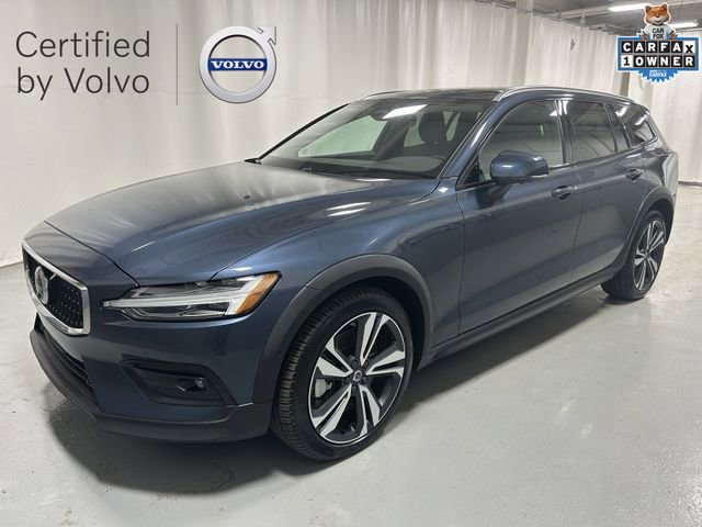 Certified 2025 Volvo V60 B5 Cross Country Plus