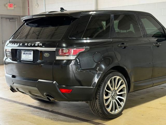 Used 2016 Land Rover Range Rover Sport SE image 11