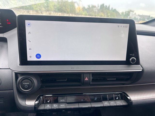 Used 2024 Toyota Prius XLE FWD image 28