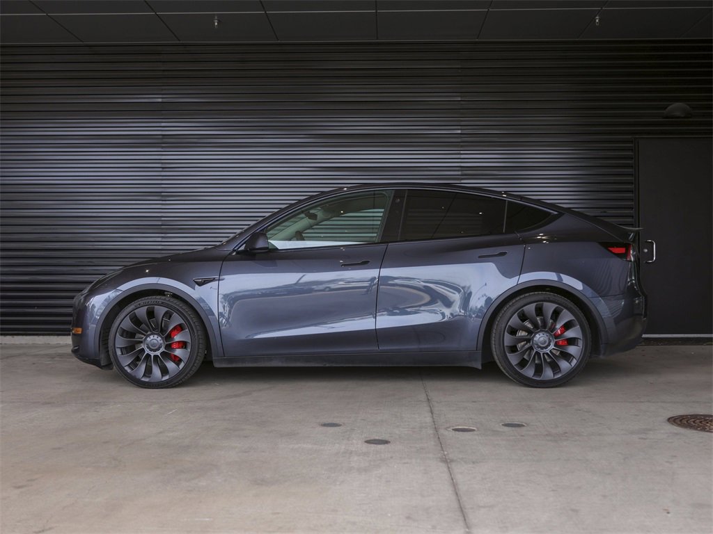 Used 2022 Tesla Model Y Performance image 2
