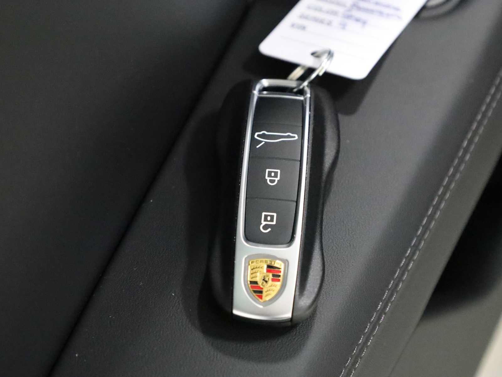New 2026 Porsche Panamera 4 AWD/4WD image 43