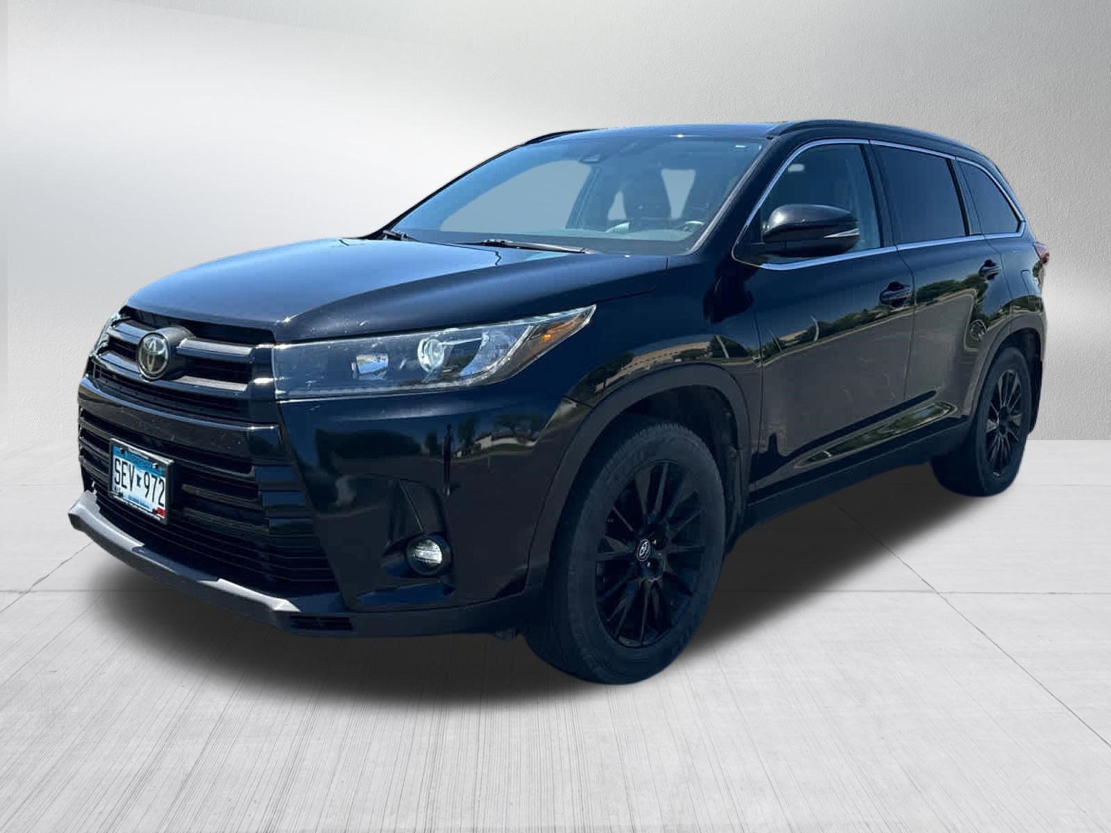 Used 2019 Toyota Highlander SE AWD/4WD image 3