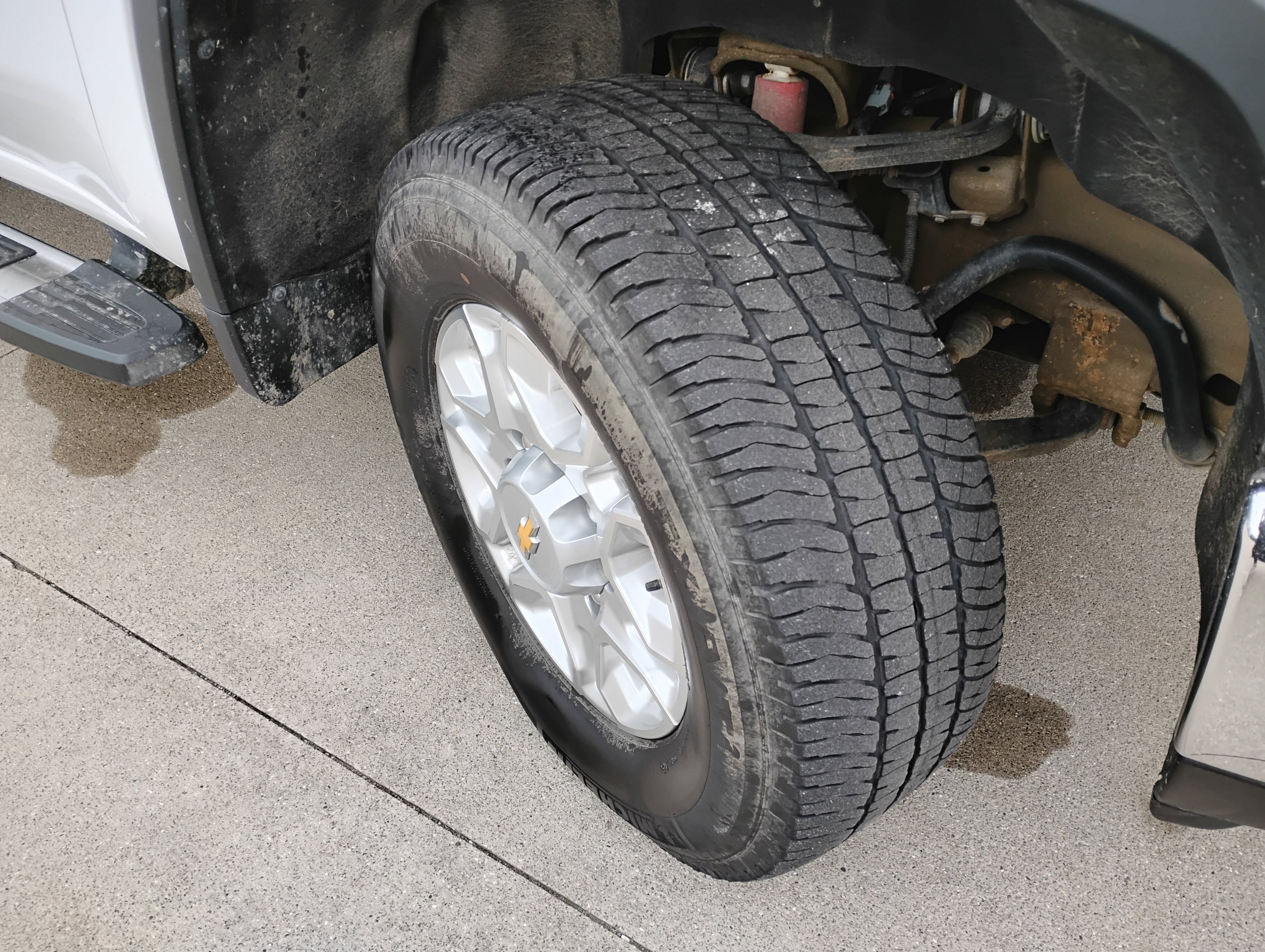 Used 2024 Chevrolet Silverado 2500 LT image 27