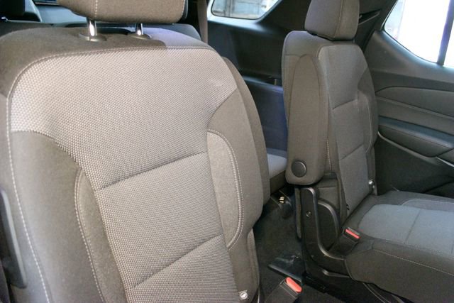 Used 2023 Chevrolet Traverse LT FWD image 13