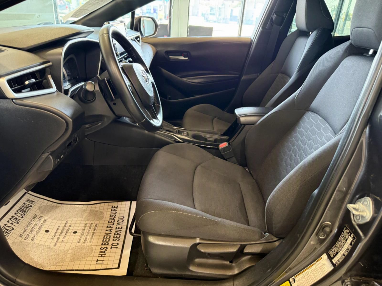 Used 2021 Toyota Corolla SE w/ Carpet Mat Package (TMS) FWD image 9