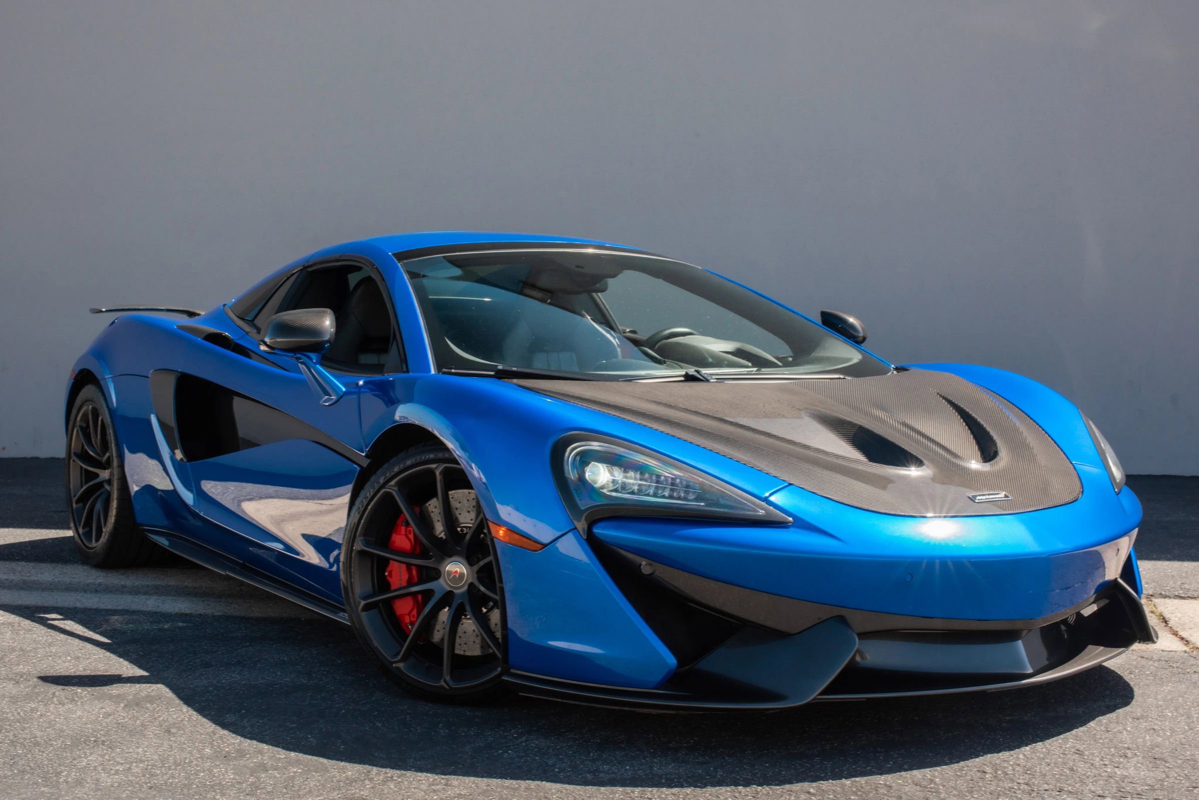 Used 2018 McLaren 570S Spider RWD image 7