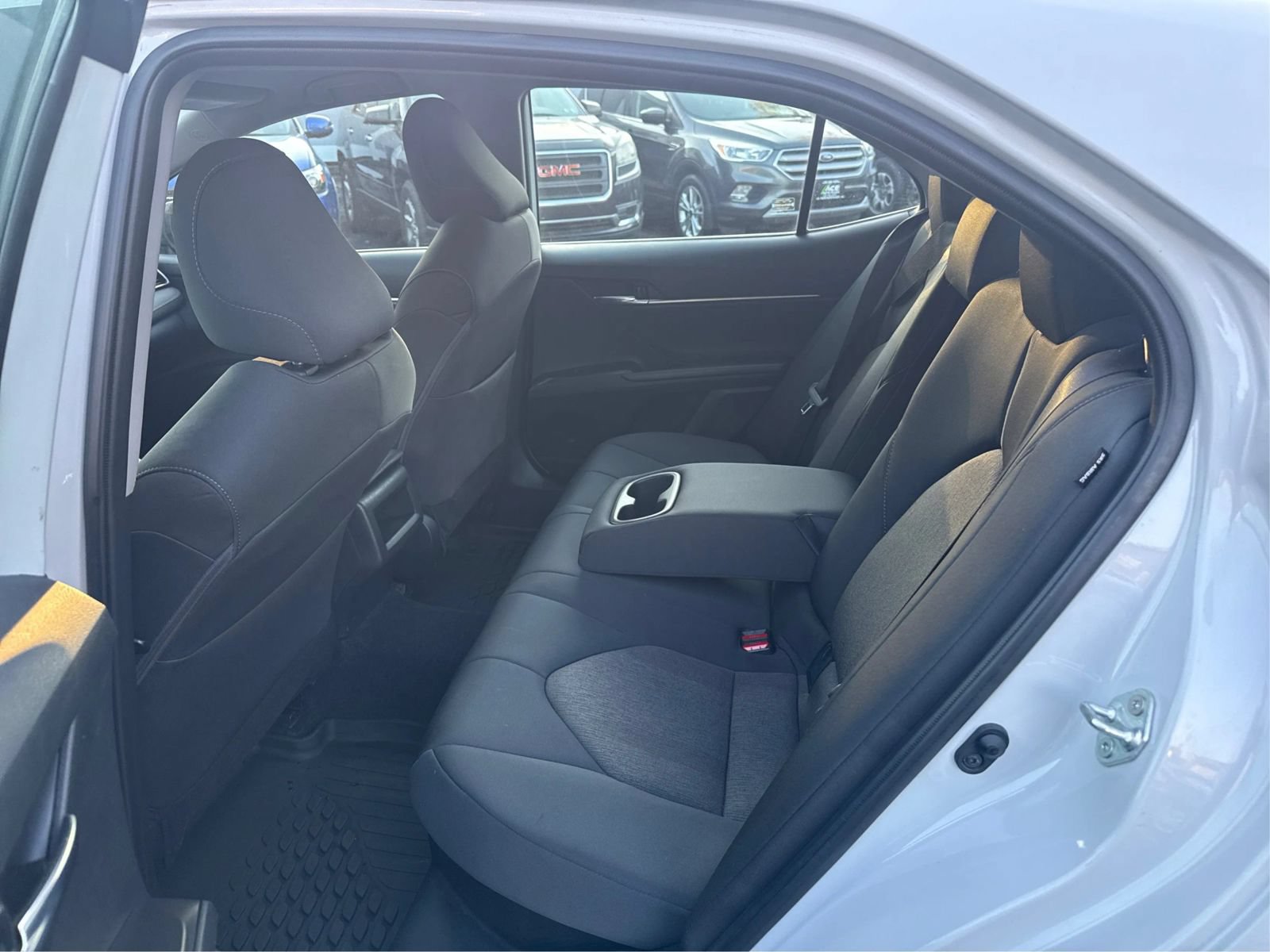 Used 2023 Toyota Camry LE FWD image 10