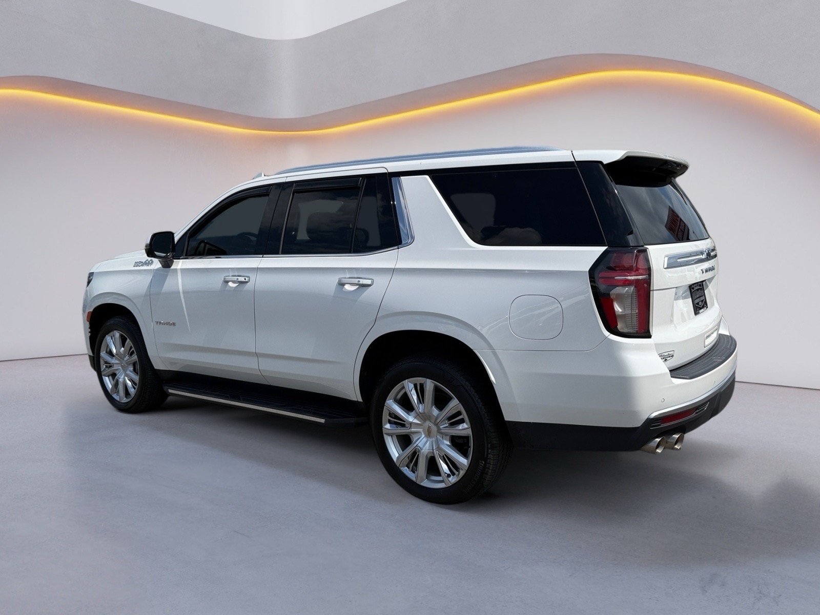 Used 2021 Chevrolet Tahoe High Country AWD/4WD image 5