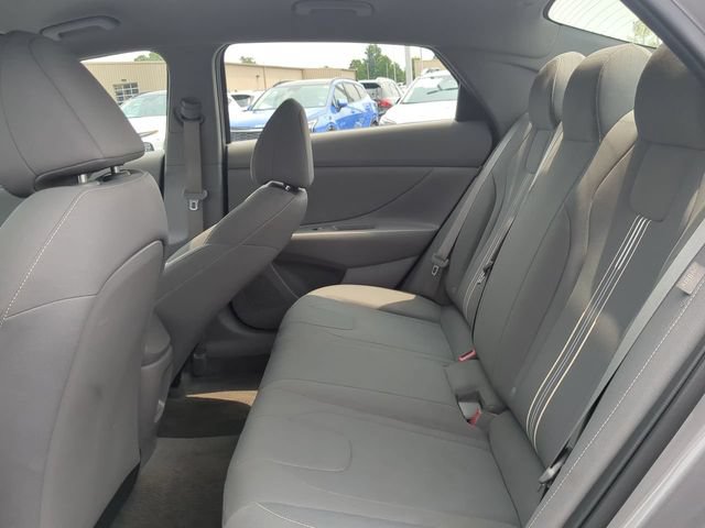 Used 2024 Hyundai Elantra SEL FWD image 12