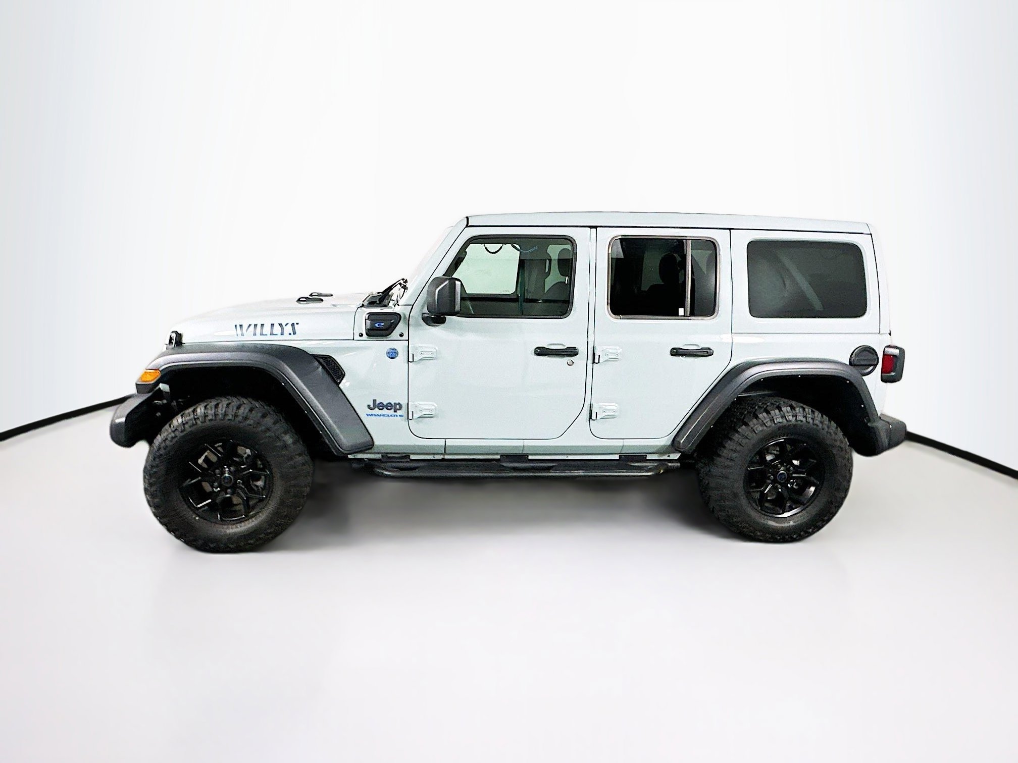 Used 2024 Jeep Wrangler Willys image 4