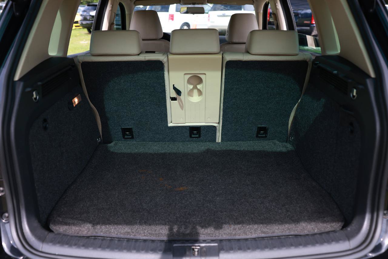 Used 2011 Volkswagen Tiguan SE FWD image 25
